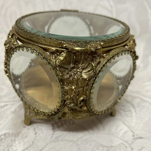 Antique Ormolu Beveled 5-Sided Glass Jewelry Box Casket Floral Trinket Vanity - Picture 1 of 9