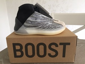 yeezy junior uk