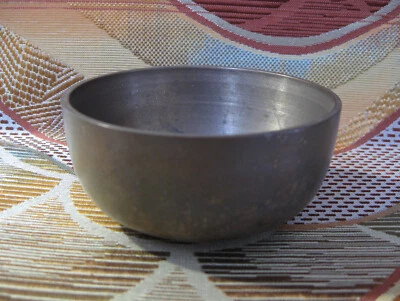 Orig.Used.Japanese Buddhist Bell .Singing Bowl.Copper Buddhist Bell .169g  9.2cm - Image 1 of 4