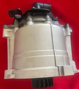 International Maxxforce 11 13 Breather 708377C93 OEM 2517624C91 NEW NO CORE - Picture 1 of 7