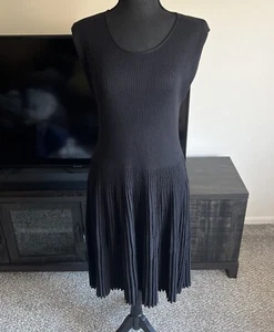 Armani Collezioni Sheath Dress Size 10 Stretchy Sleeveless Pleated Crewneck - Picture 1 of 7