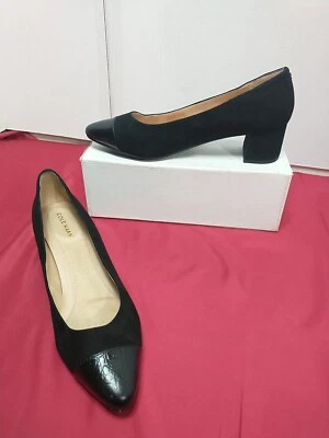 Cole Haan The Go-To Pump 女式 9.5B 码黑色鳄鱼皮/麂皮绒高跟鞋 — 第 1/4 张图片