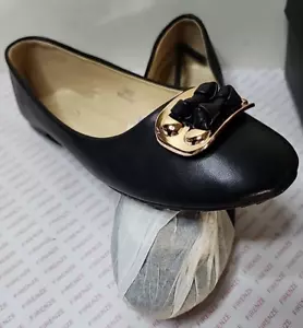 Firenze schwarz goldene Schnalle Akzent Stil CH522 Damengröße EU 40 US-Größe 9 flache Schuhe - Bild 1 von 12