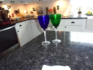 WINE GOBLETS - 10" TALL - PAIR - Cobalt Blue & Emerald Green TULIP FLOWER STEM - Picture 1 of 4