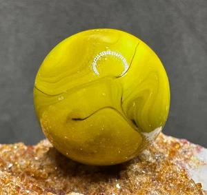 NICE Vintage Alley Agate Swirl Marble - Mustard Yellow - .88" Busy SHOOTER! - Picture 1 of 7