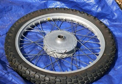 1973 Kawasaki 350 F9 OEM CUBO ARO PNEU DIANTEIRO INCERTO?? - Imagem 1 de 4