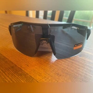 X-Loop sunglasses - Picture 1 of 4