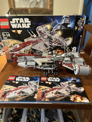 LEGO Star Wars: Republic Frigate (7964) - Image 1 of 4