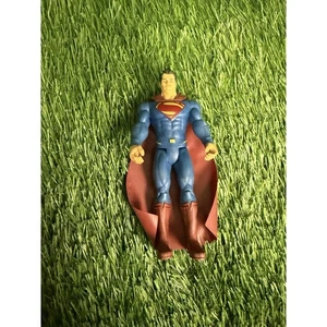 2015 Superman Action Figure With Punching Action From Batman V Superman - Picture 1 of 3