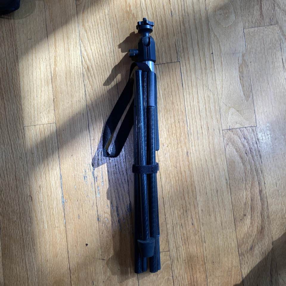 Delkin Devices Fat Gecko Carbon Fiber Monopod - Image 1 of 1