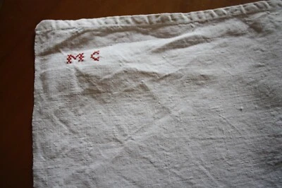 Nappe N°223 ancienne lin fil 168 x 225 cm petit monogramme rouge en coin liteaux - Photo 1/4