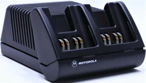 NEW MOTOROLA NTN8375A BATTERY CHARGER - Picture 1 of 3