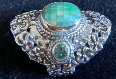 Sarda, Bali Handmade,Beautiful, Green, MOP Mosaic & Sterling, Ring Sz 6.75 - Image 1 of 4