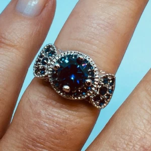 HOT NEW! 💎 Betsey Johnson Designer Silver Blue Sapphire Sz 7 🇺🇸 US SELLER - Picture 1 of 6