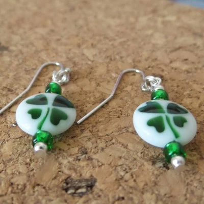 Handmade Cute Green Emerald Glass Clover Fashion Drop Dangle Silver Earrings E21 - Image 1 of 4