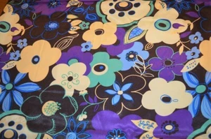 HAMIL RETRO FLOWERS ON BROWN SILKY SATIN NO STRETCH BLOUSE FABRIC 1 YD 30 IN - Picture 1 of 7