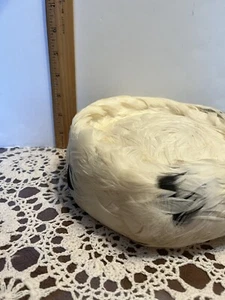 Vintage Ladies Spotted Natural Feather Pillbox Hat Union Made USA - Picture 1 of 10