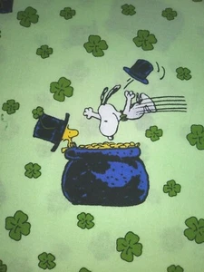 Snoopy Woodstock Peanuts St Patrick's Day Pot o Gold Clover Quilt Fabric 2 yds++ - Picture 1 of 4