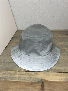 Sombrero UO-76 de ADAPT plateado metálico - Imagen 1 de 3