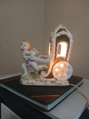 Vintage Television Lamp / Night Light- Cherub Pulling Carriage -Working - Image 1 of 3