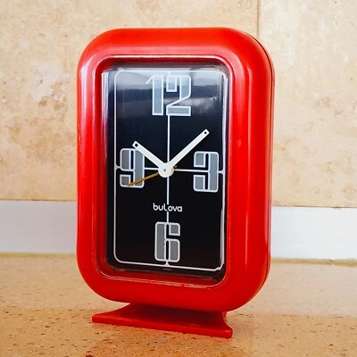 Bulova Mid Century Reloj Moderno Rojo De Colección Raro MCM Alarma Mecánica Foto 1 de 4