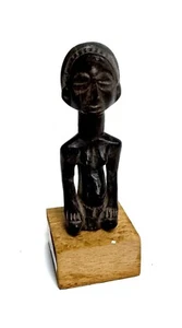 Afrique ZAÏRE Luba - Statuette en bois sculpté représentant un figure féminine 3 - Imagen 1 de 3