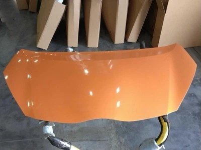 Capó usado se adapta a: Toyota Prius Prius C 2016 VIN B3 séptimo y octavo dígito grado A Foto 1 de 4