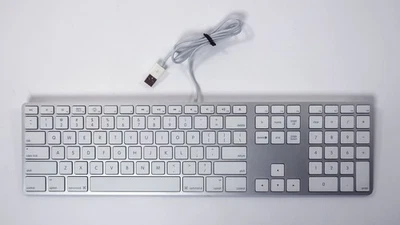 Teclado USB genuino Apple A1243 con cable con teclado numérico ~ probado Foto 1 de 4