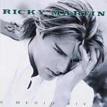 A medio vivir von Ricky Martin | CD | Zustand sehr gut - Bild 1 von 2