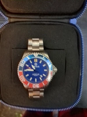 Reloj para hombre T-100 Commander Tritium automático esfera azul bisel Pepsi Foto 1 de 4