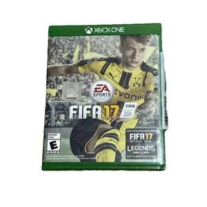 FIFA 17 EA SPORTS Soccer Futbol Microsoft Xbox One MINT condition COMPLETE! - Picture 1 of 8