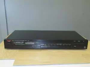 LUXMAN T-100 AM FM Stereo Tuner - Picture 1 of 8
