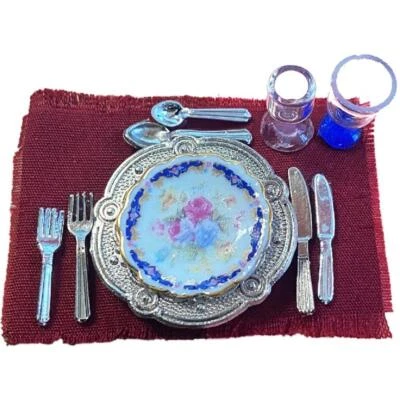 Accessori Da Pranzo Miniatura Reutter Per Casa Delle Bambole Colore Blu Reale - Immagine 1 di 4
