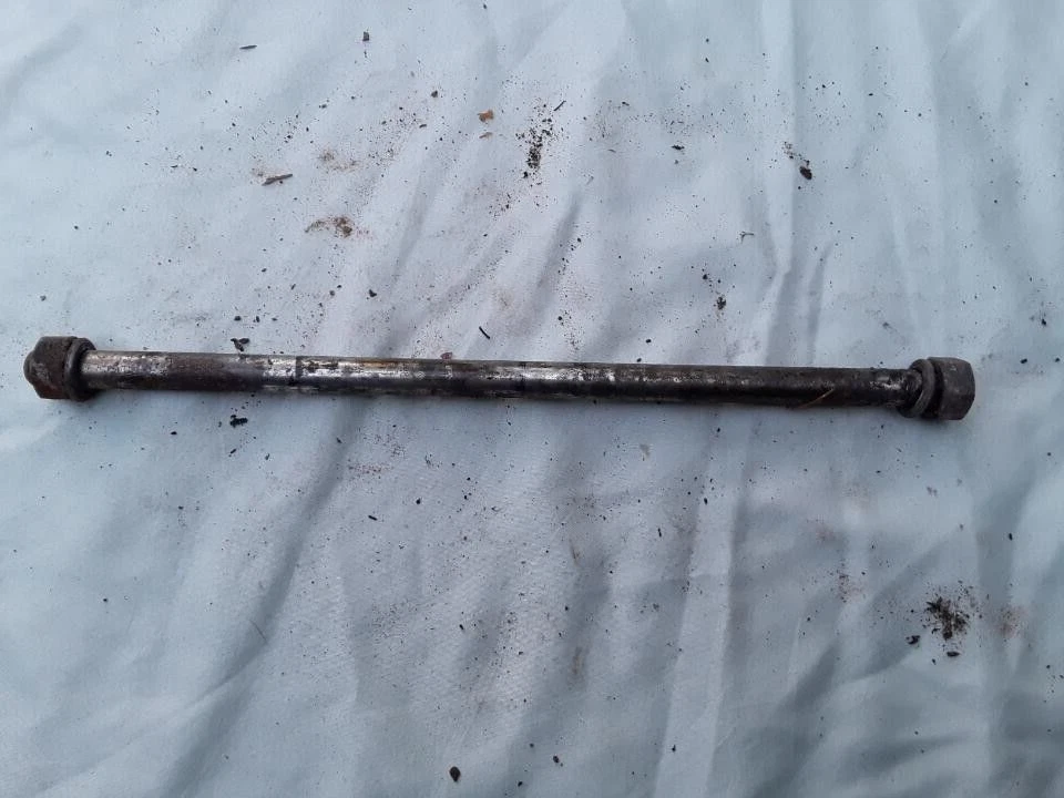 Harley-Davidson Z90 1976 estriba perno z 90 aermacchi fabricante original Foto 1 de 1