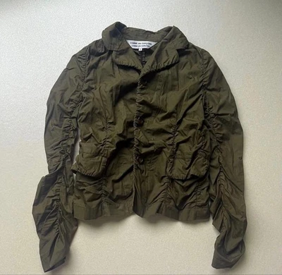 Chaqueta COMME des GARCONS Militar Verde Caqui Diseño Fruncido S Usada Foto 1 de 4