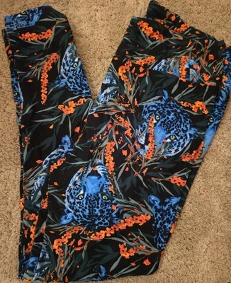 Nuevo *** Leggings altos y curvilíneos con estampado de tigre/leopardo azul LulaRoe*** Foto 1 de 4