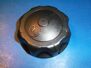NEW REPLACEMENT FUEL CAP FITS CLUB CAR GOLF CARTS 1015188 FREE SHIPPING - Picture 1 of 1