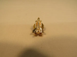 NASA 3-D Model Space Shuttle Goldtone Lapel Pin - Picture 1 of 3