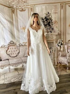 V-Neck Lace A-line Ivory No Train Tulle Bridal Dress Size 10 - Picture 1 of 3