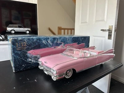 1:12 Maisto Cadillac Eldorado Biarritz 1959 Pink  - Image 1 of 4