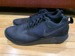 Nike Lunarsolo Women’s Running Shoes Size 9.5 M US All Black - Picture 1 of 10