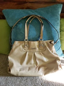 Authentic COACH Allison Purse - Picture 1 of 4