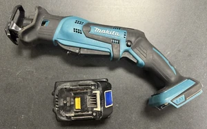 Makita XRJ01 Cordless Compact Reciprocating Saw With 5Ah Battery - Picture 1 of 13