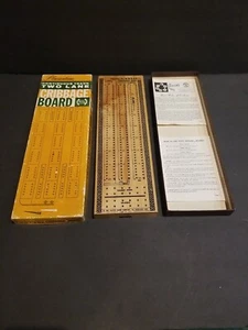 CRIBBAGE BOARD 1967 PLEASANTIME #715 CONTINUOUS TRACK TWO LANE BEAUTIFUL COND. - Picture 1 of 12