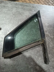 Original Citroen C4 I Dreiecksfenster Dreiecksscheibe Tür vorne links - Bild 1 von 3
