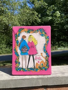 Vintage 1968 Barbie Koffer rosa Mattel Hot Pink Puppe Tragetasche Nostalgie - Bild 1 von 16