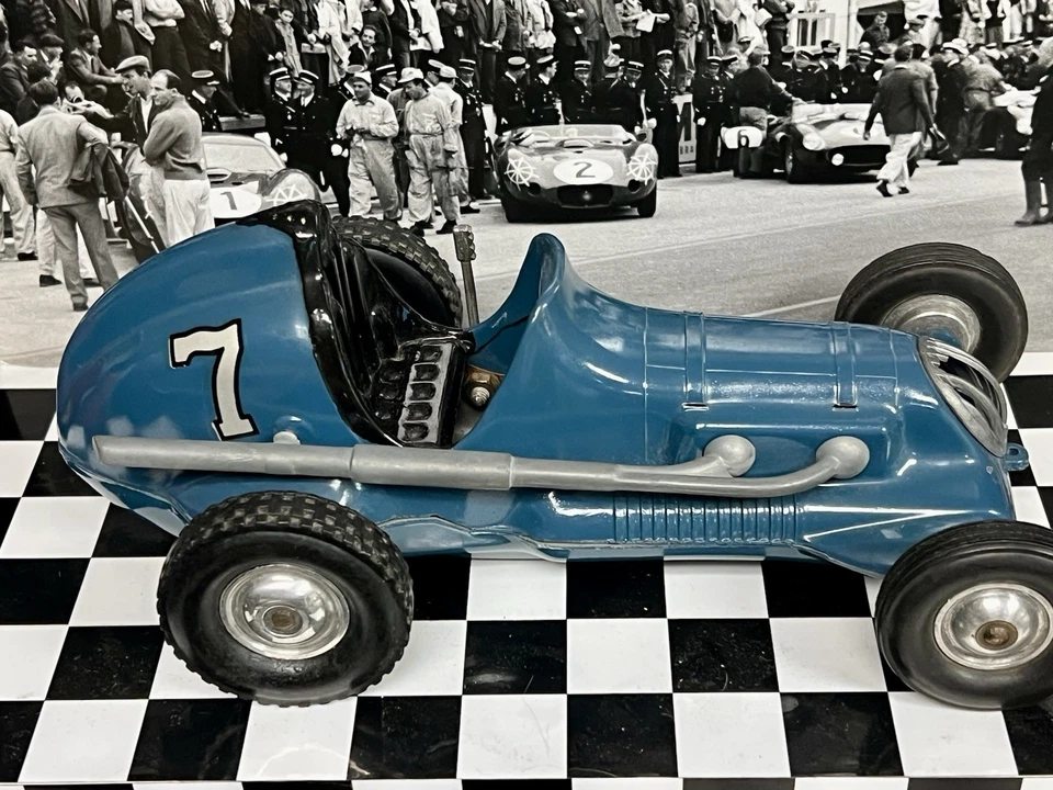 VINTAGE 195O's McCOY CHAMPION THIMBLE DROME PUSHER TETHER CAR ORIGINAL! - Image 1 of 4