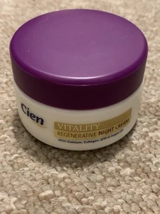 Cien Vitality Intense Night Cream All Skin Types Anti-wrinkle 100% Natural Vegan - Picture 1 of 2