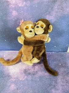 Vtg 1975 Dakin Hugging Monkeys Plush Stuffed Animals 11" - Picture 1 of 5