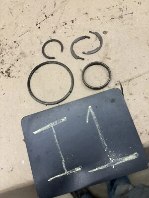 Ford NP435 1978 79 80 transmisión manual 4x4 fabricante original NP 435 4 velocidades lote de clips varios Foto 1 de 4